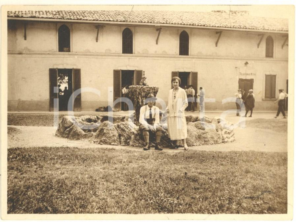 1925 ALPE TURATI Escursionisti presso Albergo LA SALUTE (2) - Foto 11x9 cm