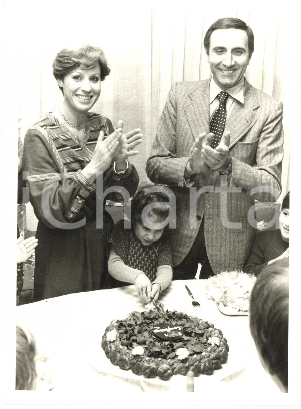 1975 ca (1985) COSTUME Pippo BAUDO e Angela LIPPI al compleanno della figlia (1)