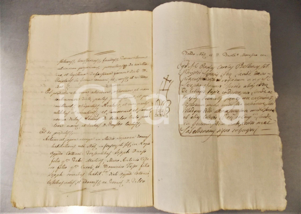 1747 CODOGNO Giovanni Benedetto BIGNAMI vende terra a Francesco Maria BELLONI Contratto manoscritto di vendita, stipulato per una propriet&agrave; fondiaria situata nel territorio di Codogno, irrigata dalla roggia Codogna nel punto detto "Luchino".Tabellionato del notaio Paolo Carlo Belloni di Codogno. CONDIZIONI: FAIR (piegature d'epoca; asportazione dell'ultimo foglio di carta bianca)FORMATO: 18x27 cmPAGINE: 8       originale e autentica 1