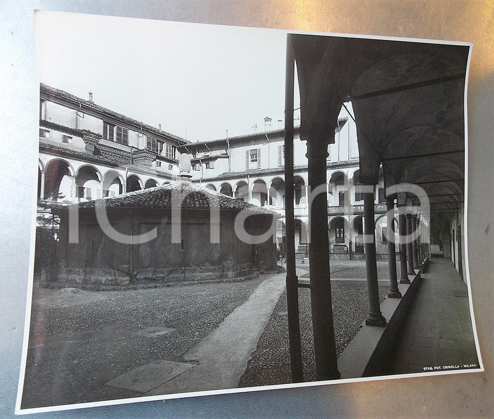 1950 ca MILANO Università Statale - Cortile della Ghiacciaia - Foto CRIMELLA