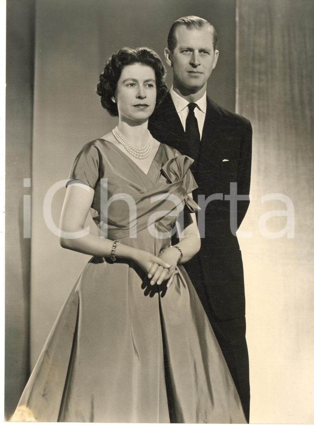 1959 LONDON Portrait of Queen Elizabeth II with Prince Philip - Photo 15x20 cm