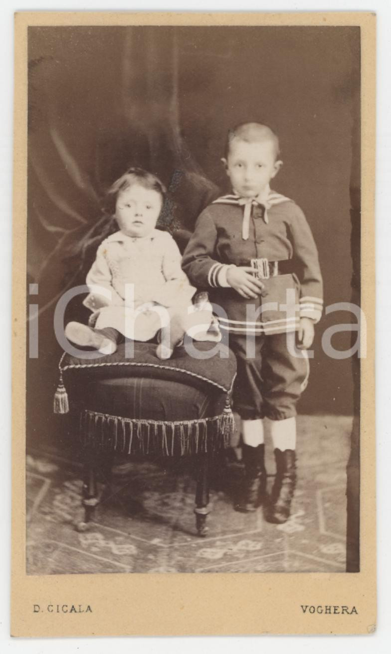 Fotografia d epoca originale 1870 ca VOGHERA PV Ritratto di due fratellini Foto Davide CICALA CDV 1