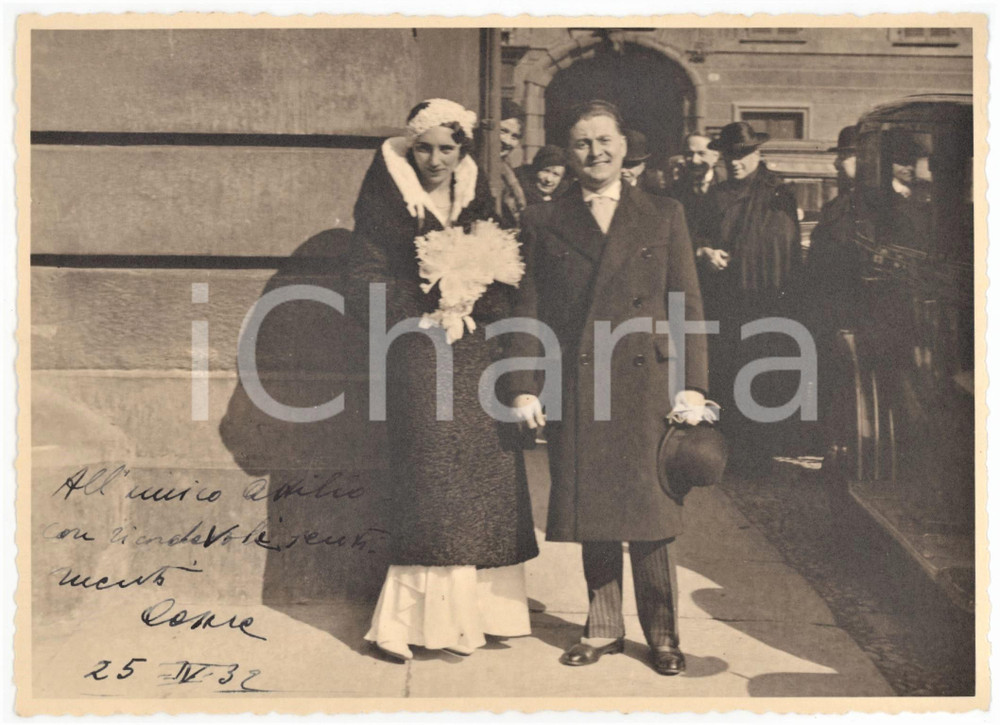 1932 COSTUME ITALIA Coppia di sposi in inverno - Foto 18x13 cm  Fotografia d'epoca, con didascalia al verso. GOOD/buono  Formato: 18x13 cm originale e autentica 1