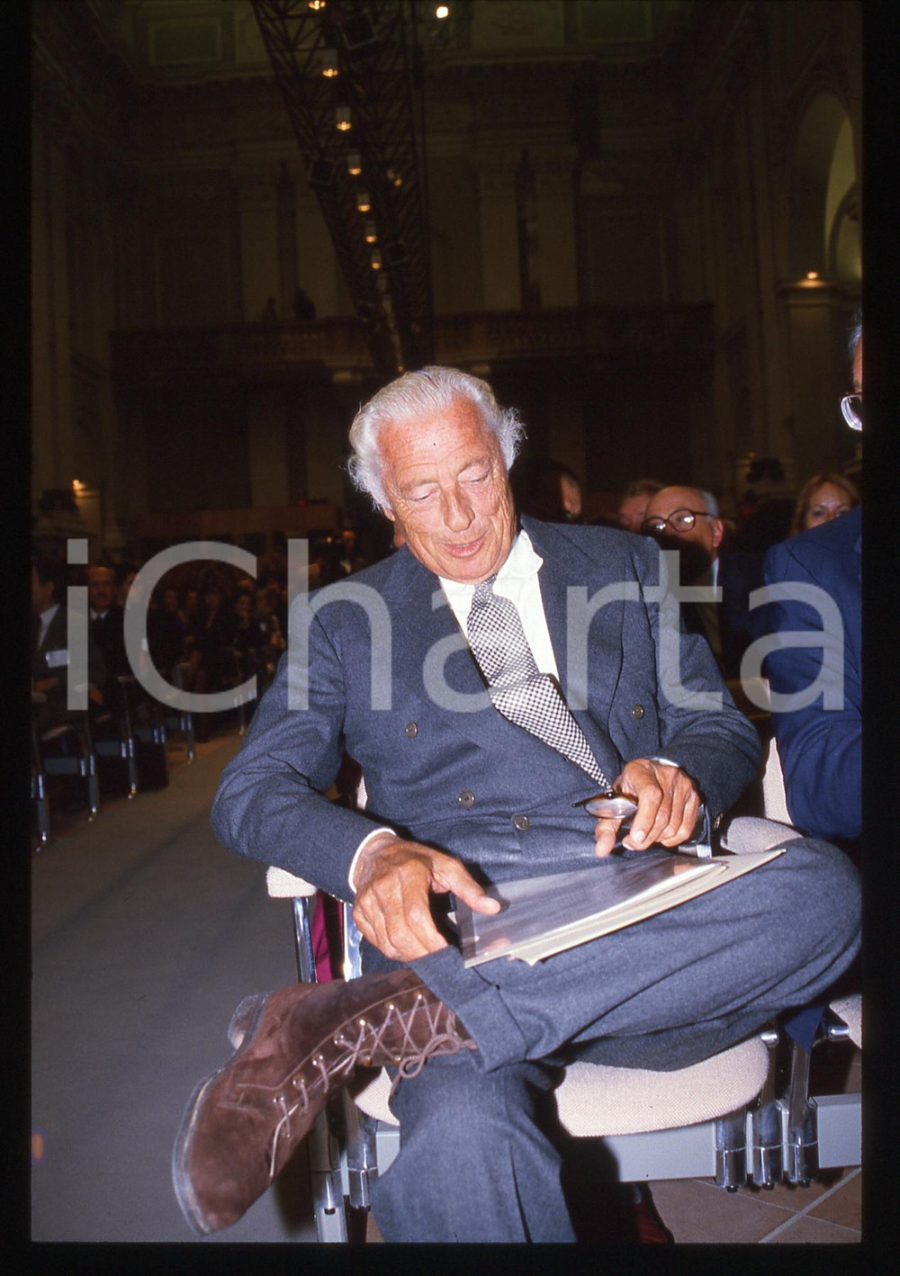 35mm vintage slide* 1995 ca Ritratto di Gianni AGNELLI durante congresso (17)