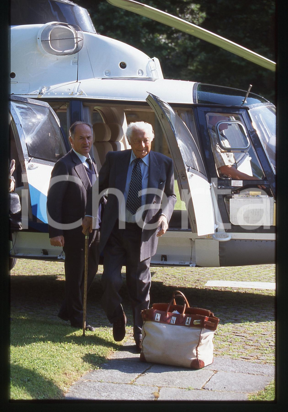 35mm vintage slide* 1995ca CERNOBBIO VILLA D'ESTE Arrivo di Gianni AGNELLI  (2)