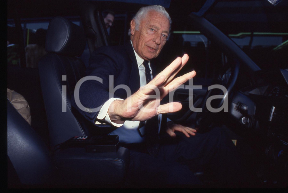 Fotografia d epoca originale 35mm vintage slide 1995ca Gianni AGNELLI paparazzato 1