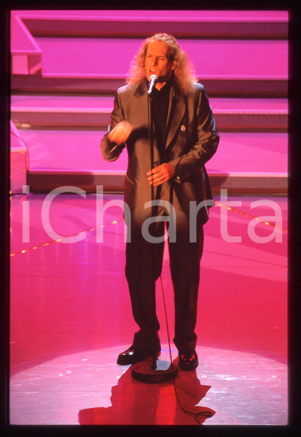 35mm vintage slide* 1996 - FESTIVAL DI SANREMO - Michael BOLTON sul palco (14)
