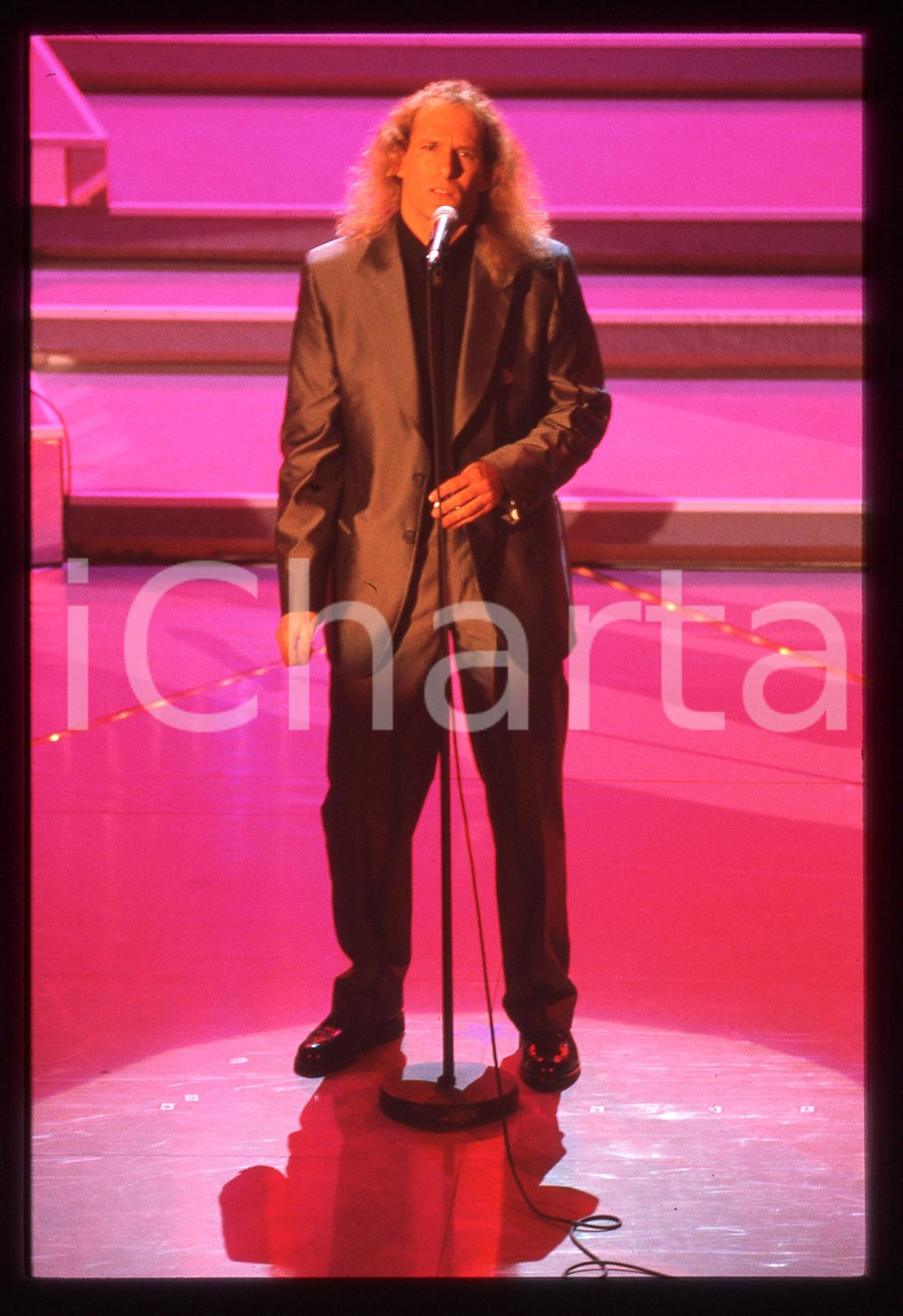 35mm vintage slide* 1996 - FESTIVAL DI SANREMO - Michael BOLTON sul palco (17)