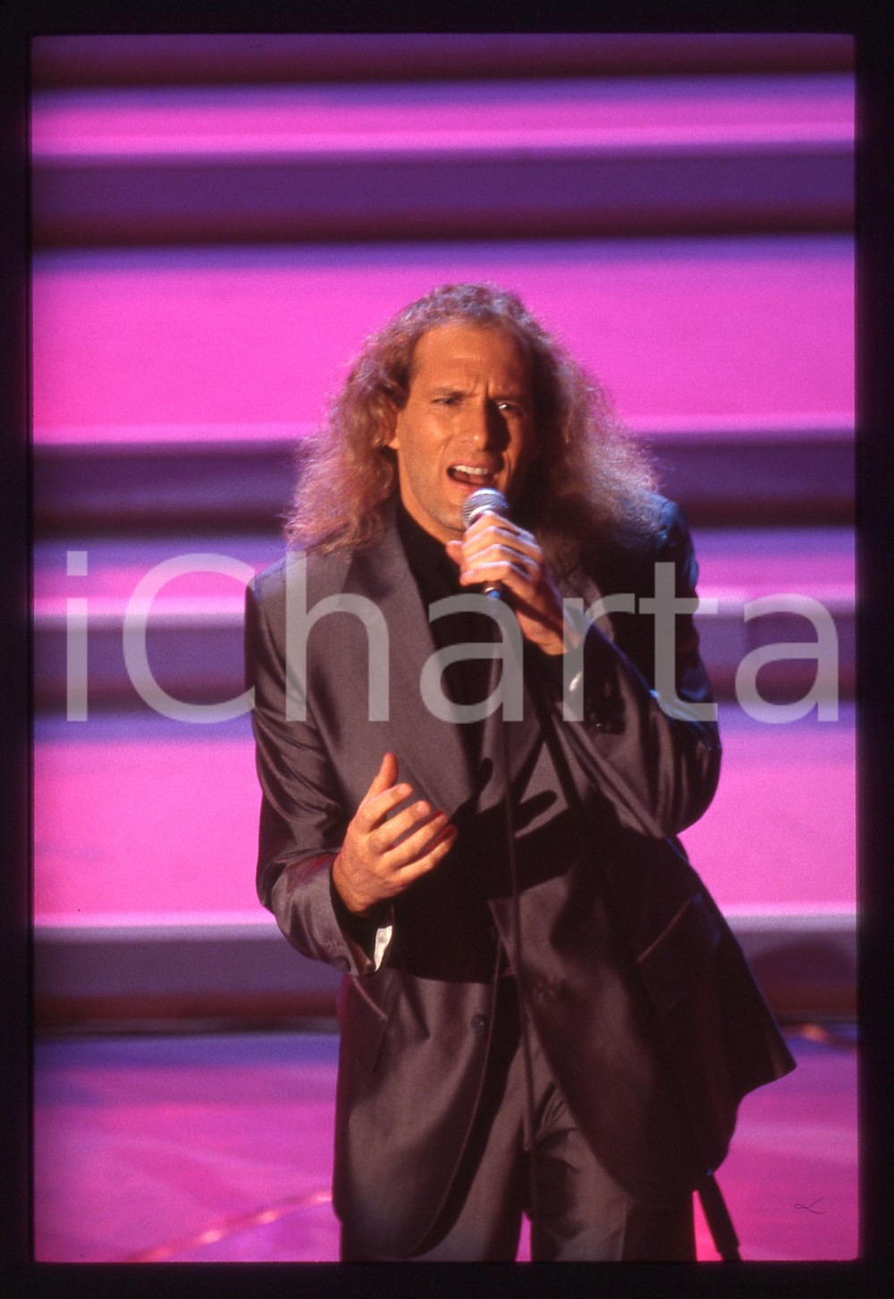 Fotografia d epoca originale 35mm vintage slide1996  FESTIVAL DI SANREMO  Michael BOLTON sul palco 34 1