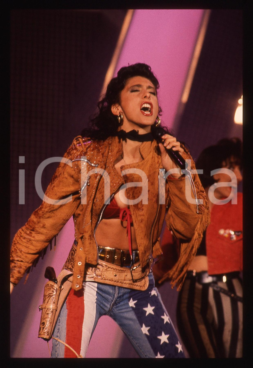 Fotografia d epoca originale 35mm vintage slide 1990ca Sabrina SALERNO in concerto 8 1