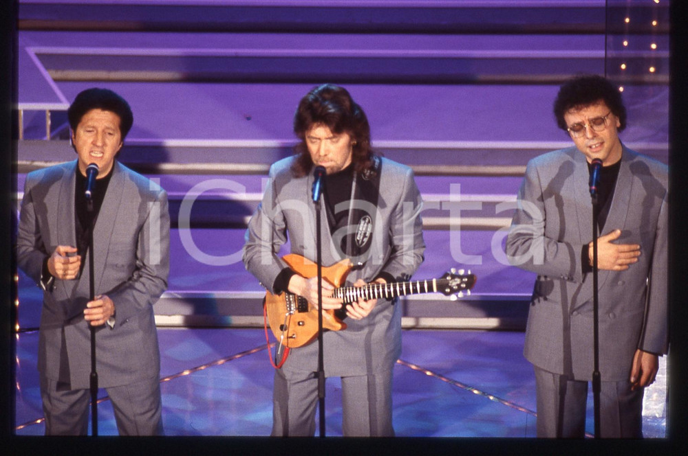 Fotografia d epoca originale 35mm vintage slide 1996 FESTIVAL DI SANREMO NEW TROLLS sul palco 1
