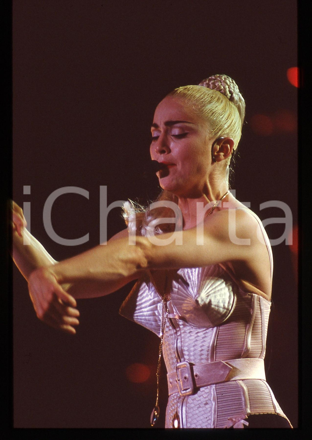 Fotografia d'epoca originale 35mm vintage slide* 1990ca Madonna Veronica CICCONE in concerto (3) 1