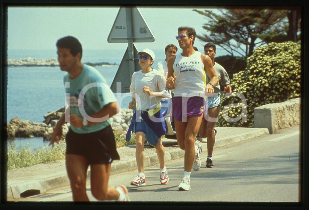 Fotografia d'epoca originale 35mm vintage slide* 1990ca Madonna Veronica CICCONE jogging (1) 1