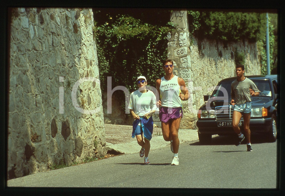 Fotografia d'epoca originale 35mm vintage slide* 1990ca PORTOFINO Madonna Veronica CICCONE jogging (3) 1