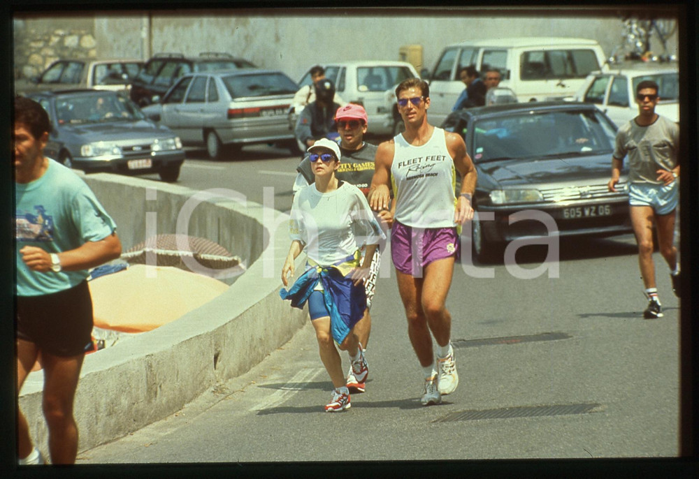 Fotografia d'epoca originale 35mm vintage slide* 1990ca COSA AZZURRA Madonna Veronica CICCONE fa jogging (5) 1