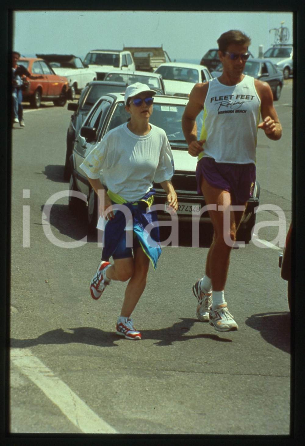 Fotografia d'epoca originale 35mm vintage slide* 1990ca COSTA AZZURRA (?) Madonna Veronica CICCONE jogging 13 1