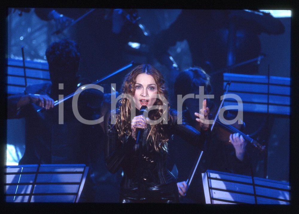 Fotografia d'epoca originale 35mm vintage slide* 1998 FESTIVAL DI SANREMO  Madonna Veronica CICCONE (2) 1