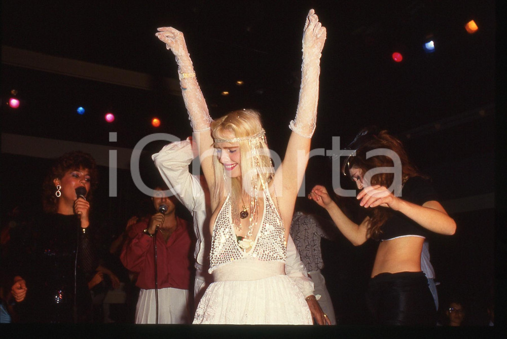 35mm vintage slide* 1990ca ATENE  Ilona STALLER Veglione di capodanno  (2)