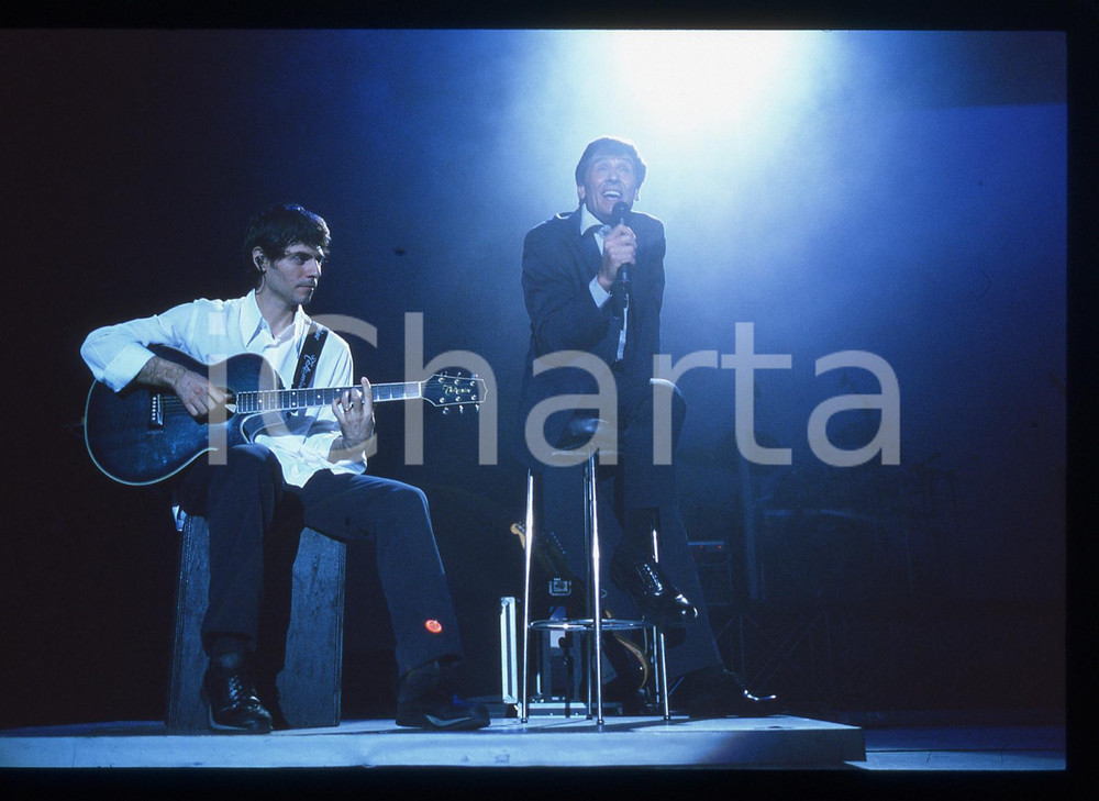 35mm vintage slide* 1995ca Gianni MORANDI in concerto (14)