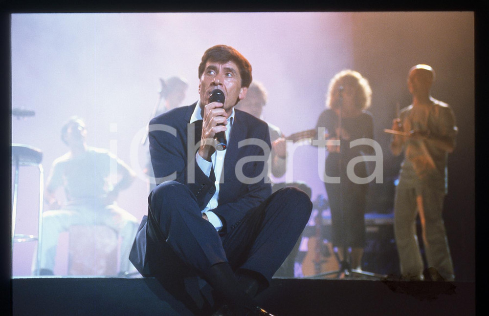 35mm vintage slide* 1995ca Gianni MORANDI in concerto (21)