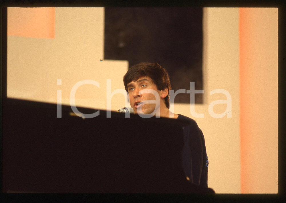 35mm vintage slide* 1990ca Gianni MORANDI in concerto (1)