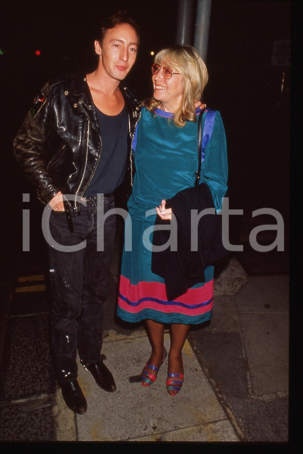 35mm vintage slide* 1985ca  Cynthia POWELL LENNON con Julian LENNON 