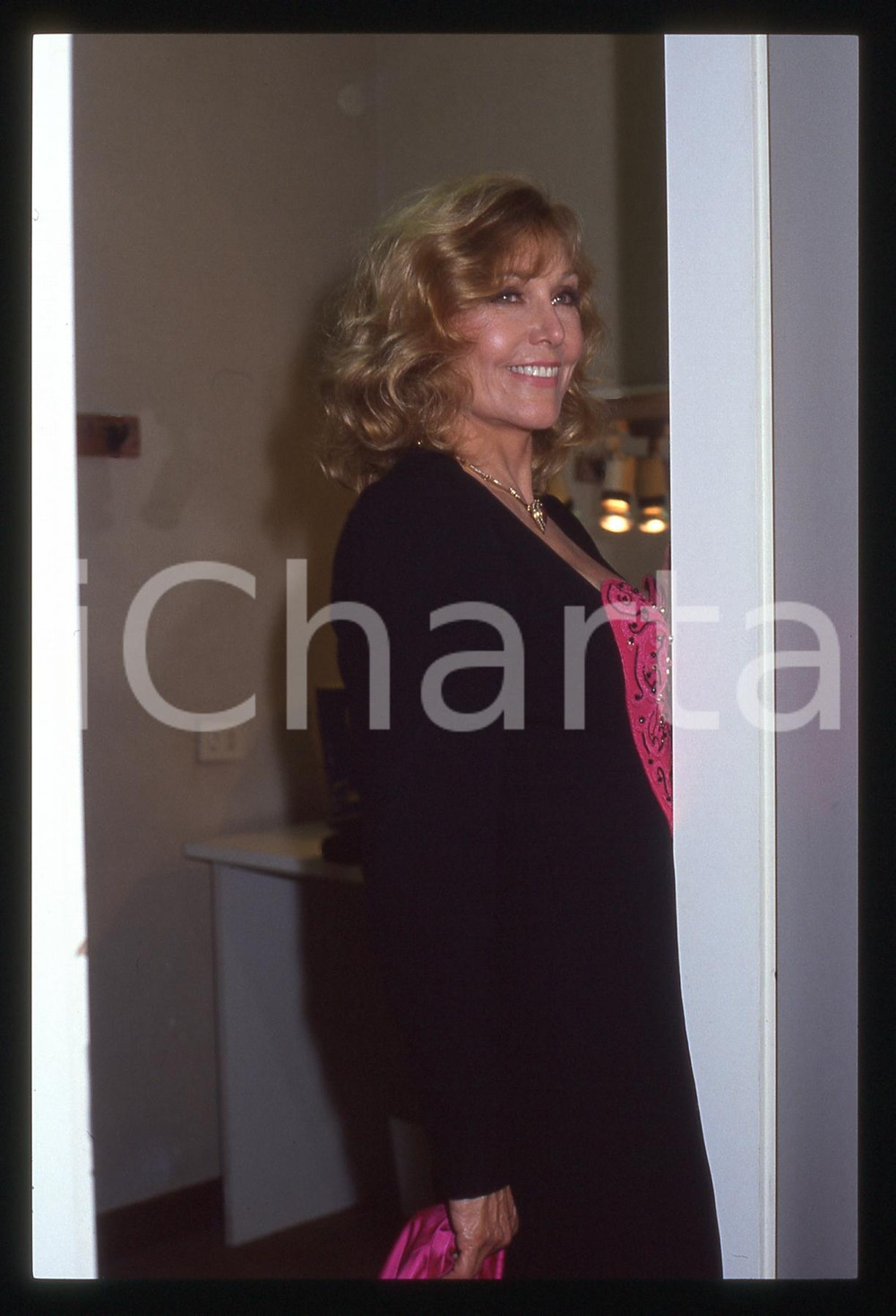 35mm vintage slide* 1991 MILANO TEATRO MANZONI Kim NOVAK ritratto (37)