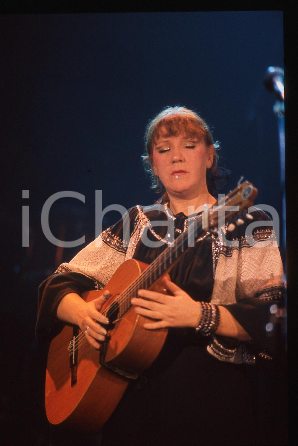 Fotografia d epoca originale 35mm vintage slide 1990ca MILANO Zhanna BICHEVSKAYA folk singer 5 1