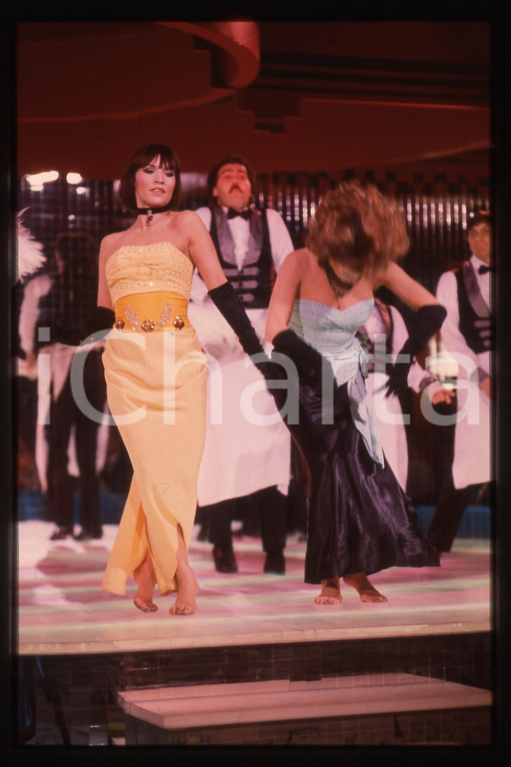 35mm vintage slide* 1985ca IL CAPPELLO SULLE VENTITRÉ RAI 2 Rosa FUMETTO (44)