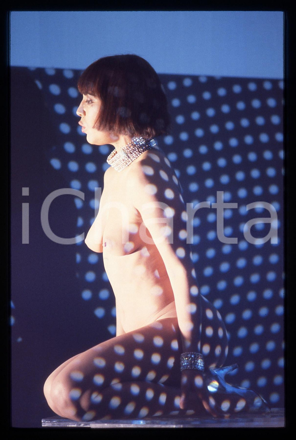 35mm vintage slide* 1993 BOLOGNA "EROTICA 93" (?)  Rosa FUMETTO sul palco (46) 