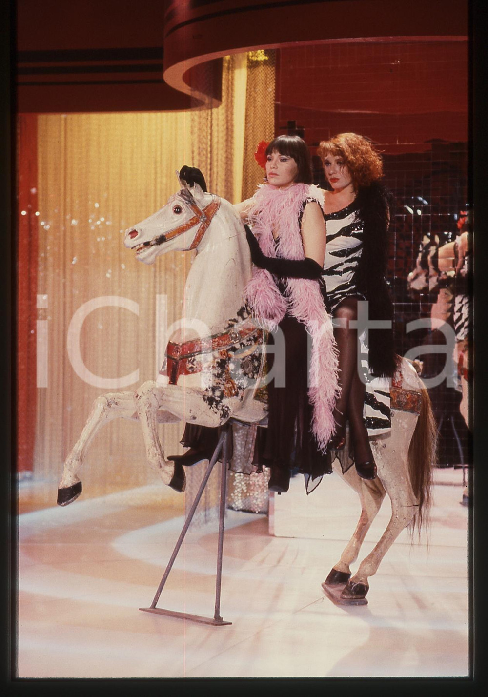 35mm vintage slide* 1985ca Olga WATERPROOF con Rosa FUMETTO (5)