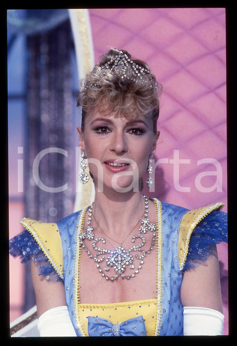 Fotografia d epoca originale 35mm vintage slide 1985ca SPETTACOLO Loretta GOGGI nei panni di Cenerentola 1 1
