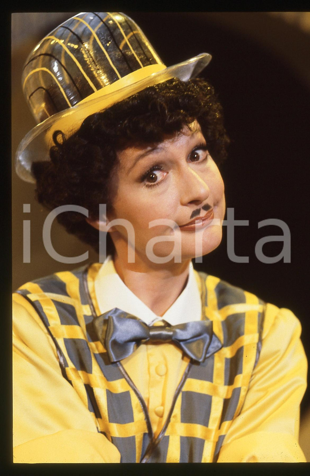35mm vintage slide* 1985ca RAI Loretta GOGGI nei panni di Charlie CHAPLIN (9)