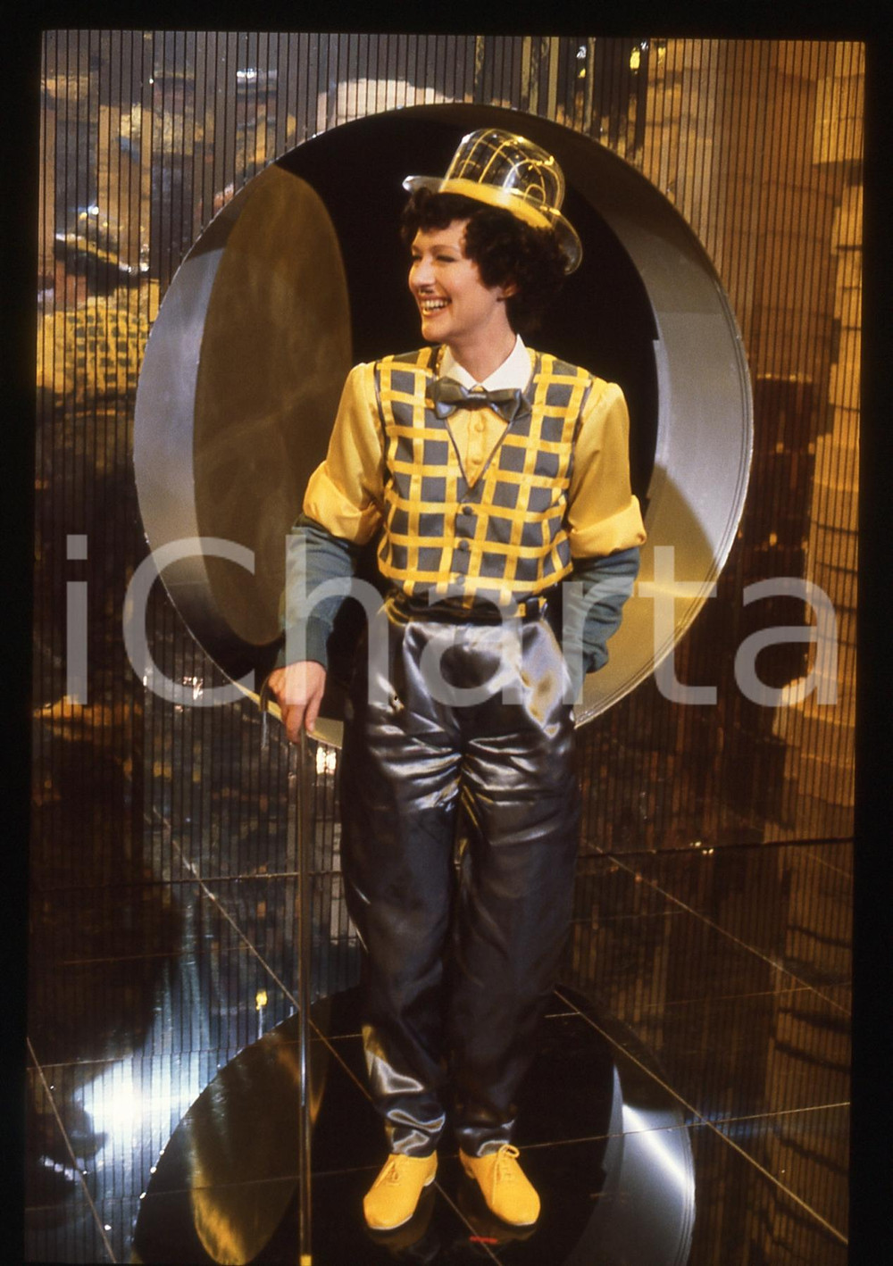 35mm vintage slide* 1985ca RAI Loretta GOGGI nei panni di Charlie CHAPLIN (14)