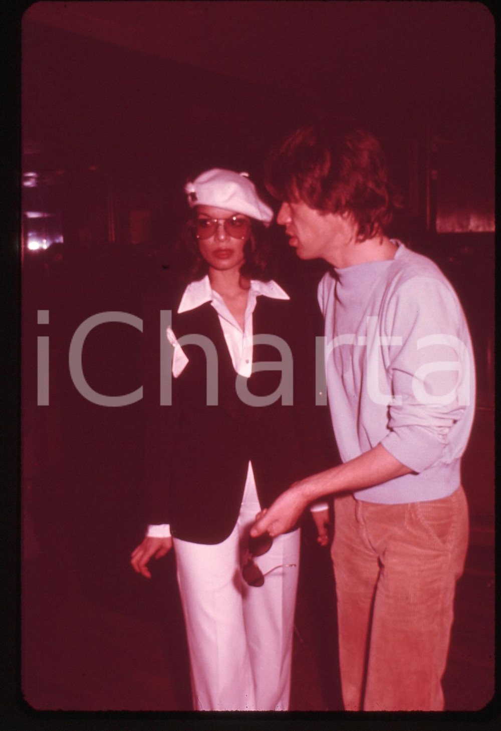Fotografia d'epoca originale 35mm vintage slide* 1975ca COSTUME Mick JAGGER con Bianca JAGGER (1) 1