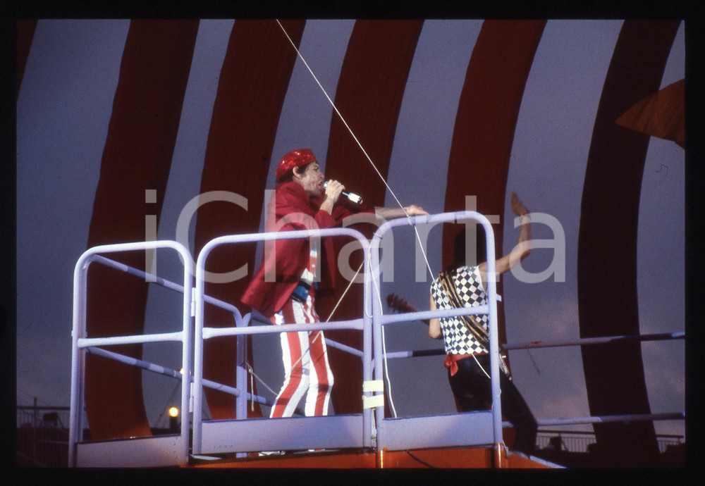 Fotografia d'epoca originale 35mm vintage slide* 1982 TORINO Mick JAGGER e Ronnie WOOD in concerto (2) 1