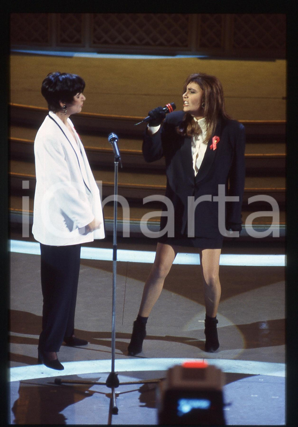 Fotografia d epoca originale 35mm vintage slide 1993 SANREMO Mia MARTINI Loredana BERTE  al Festival 1 1