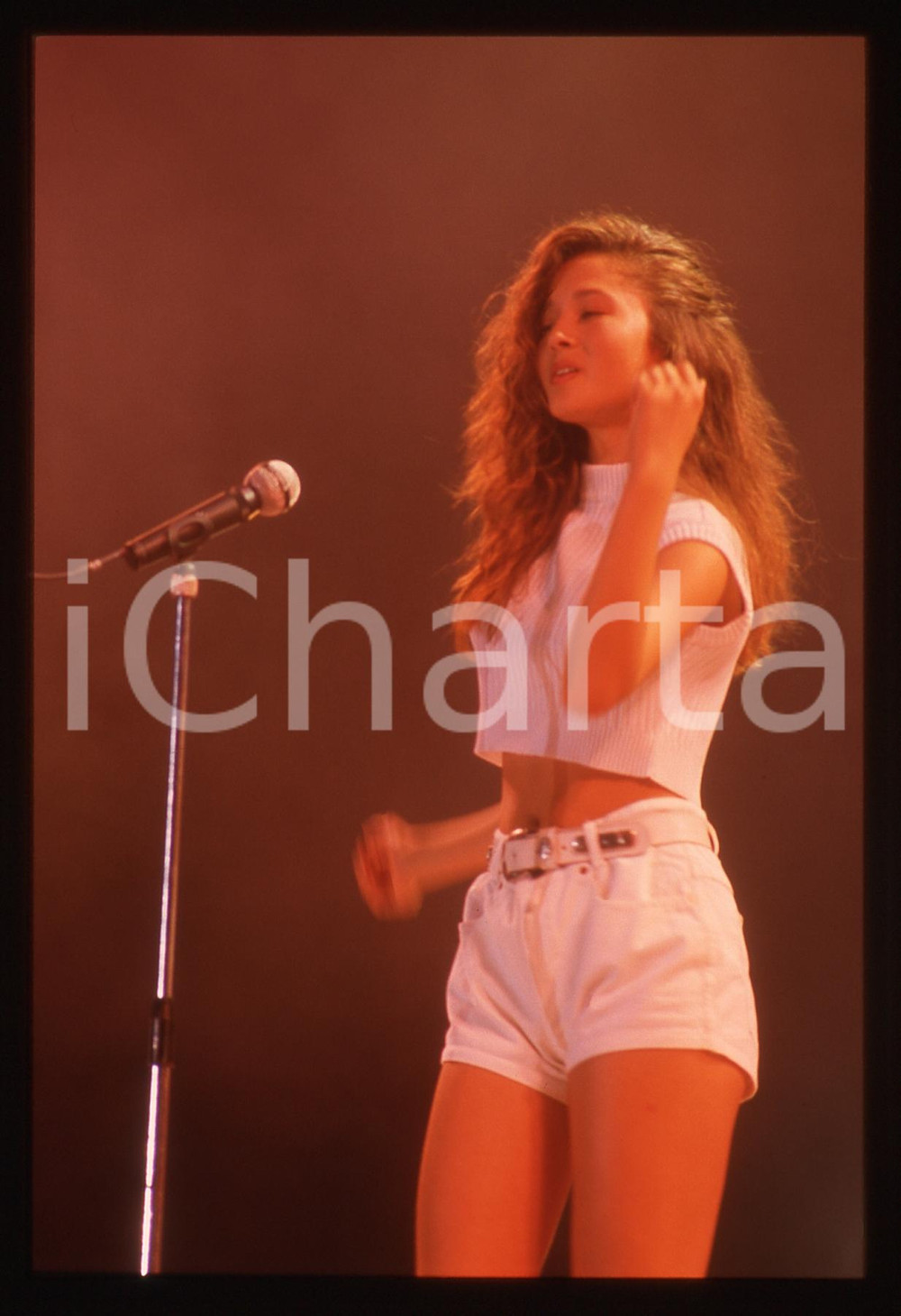 35mm vintage slide* 1987 VERONA Kiki GAIDA durante esibizione al FESTIVALBAR 9