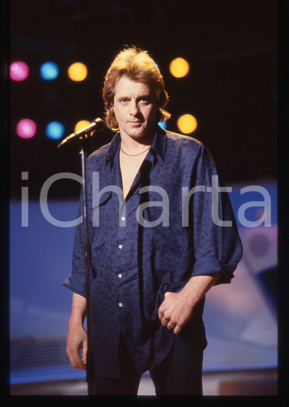 35mm vintage slide* 1990ca MUSICA Eddie MONEY durante un'esibizione (1)