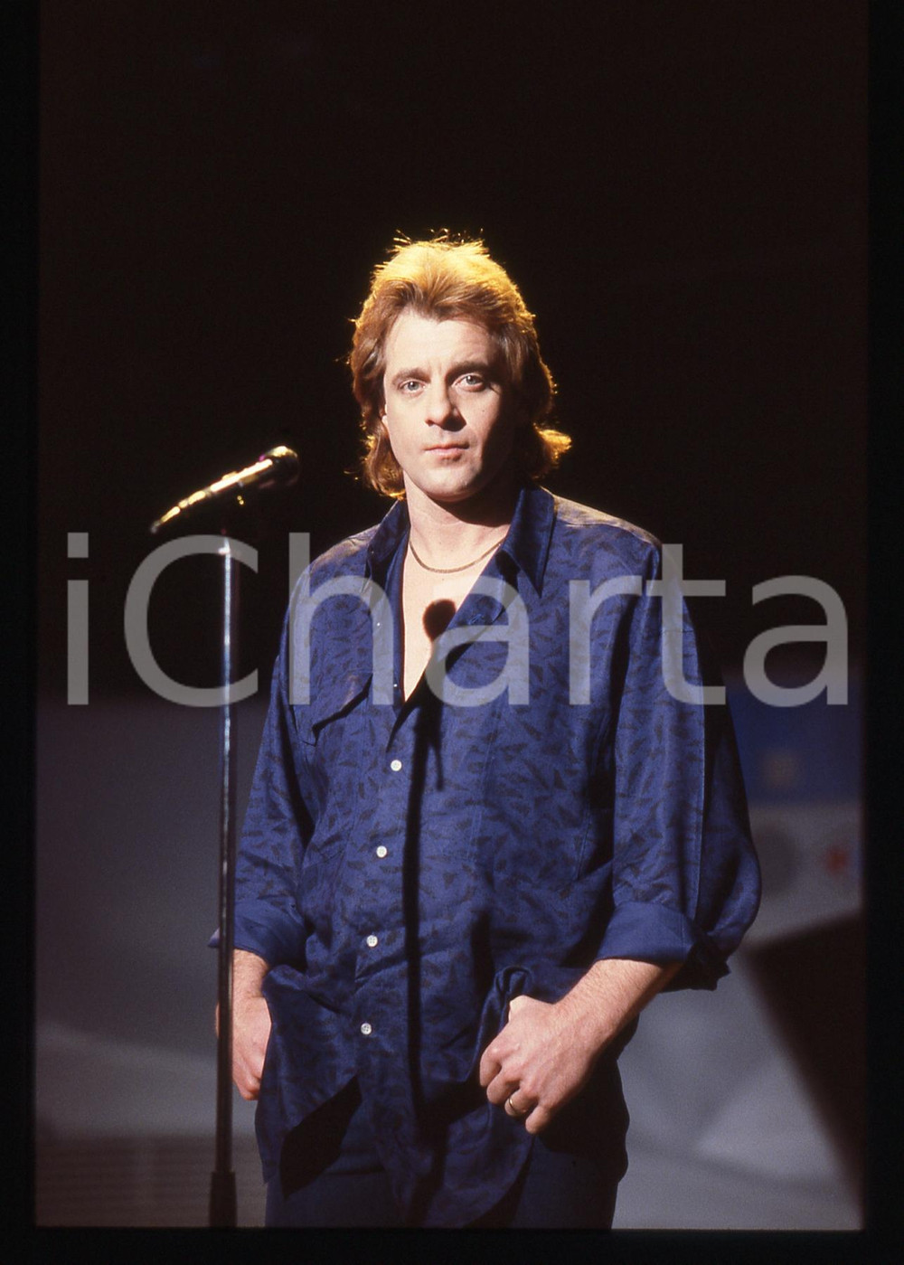 35mm vintage slide* 1990ca MUSICA Eddie MONEY durante un'esibizione (2)
