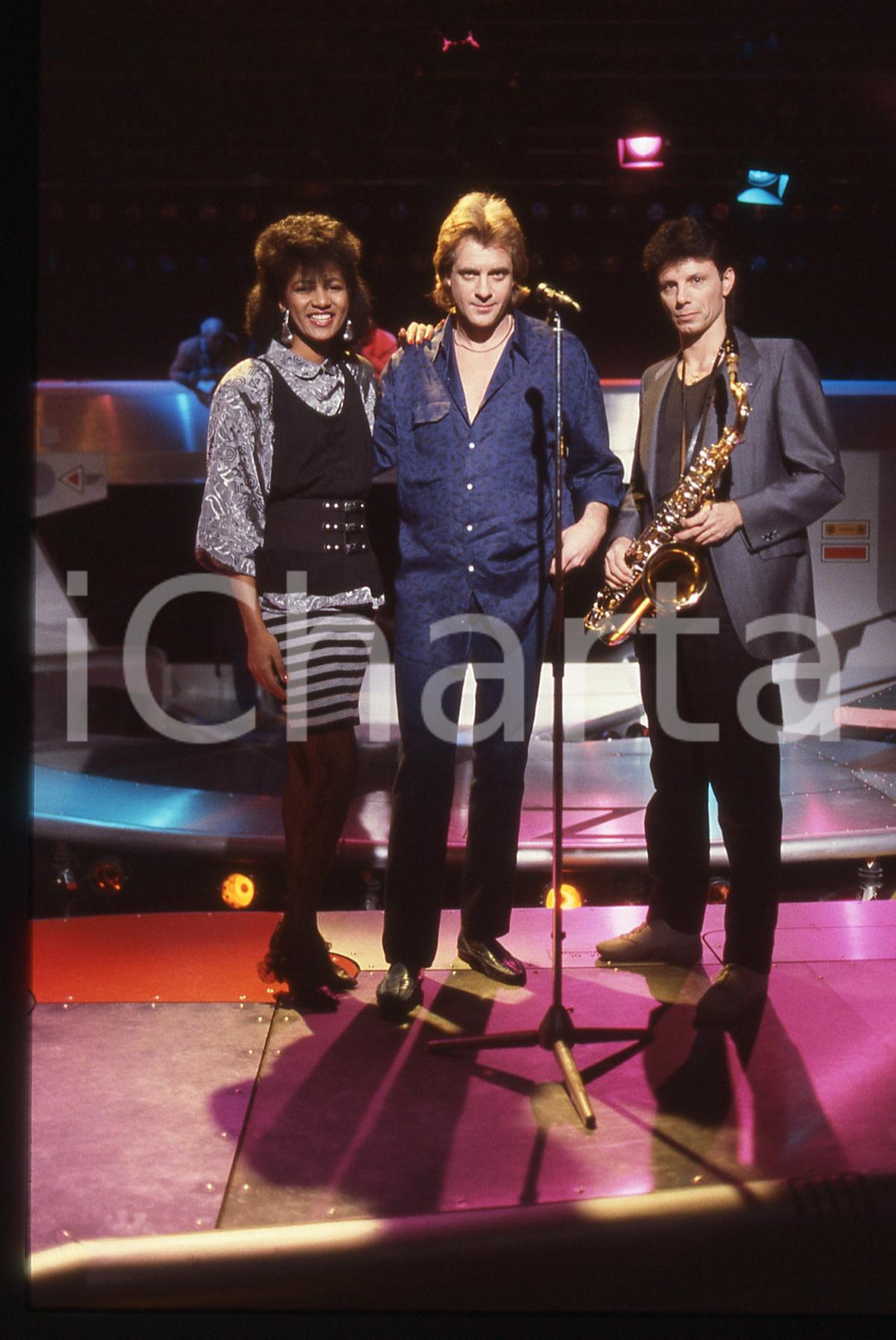 35mm vintage slide* 1990ca MUSICA Eddie MONEY durante un'esibizione (4)