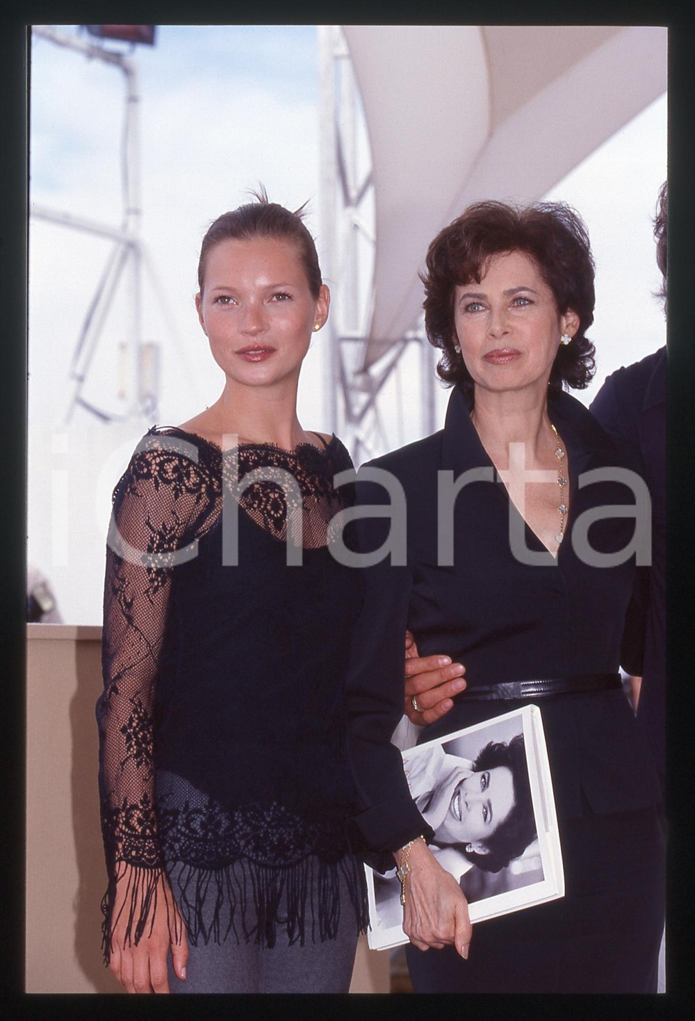 Fotografia d epoca originale 35mm vintage slide 1999 CANNES Kate MOSS Dayle HADDON Festival del Cinema 1 1