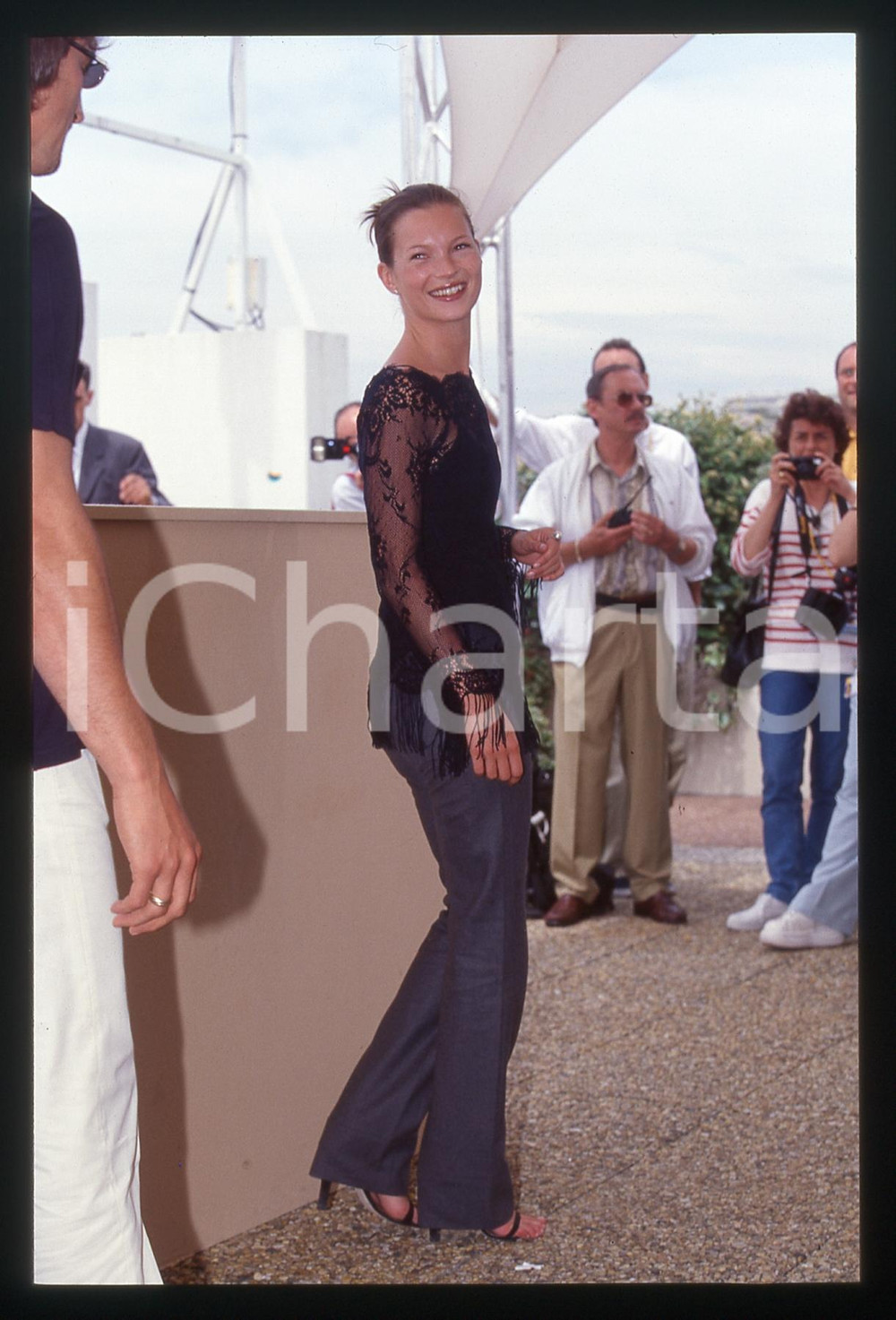 Fotografia d epoca originale 35mm vintage slide 1999 CANNES Kate MOSS Festival Internazionale del Cinema 6 1