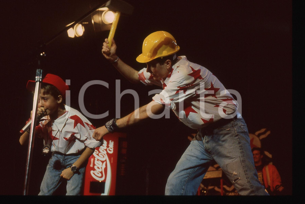 35mm vintage slide* 1988 MILANO  Lorenzo JOVANOTTI e LULLY al Rolling Stone (2)