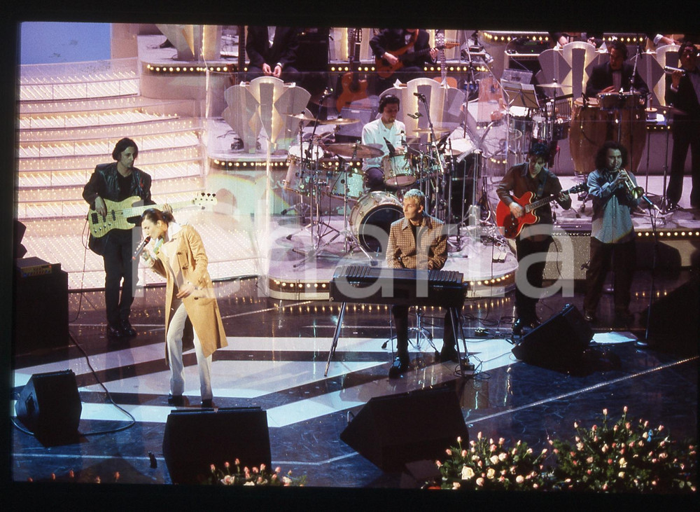 35mm vintage slide* 1997 FESTIVAL DI SANREMO DIROTTA SU CUBA all'Ariston (1)