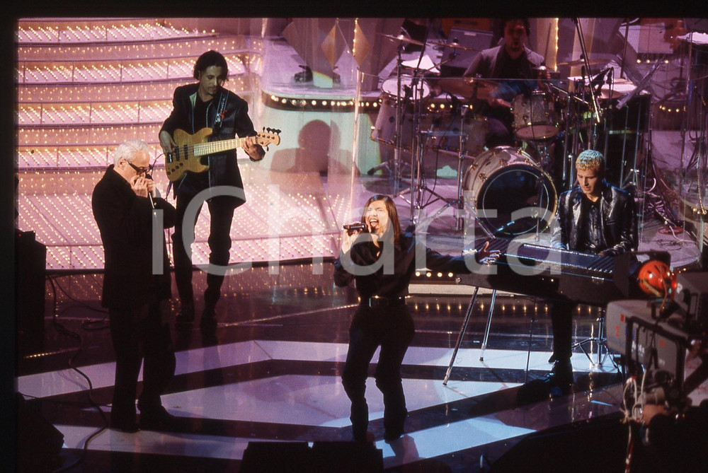 35mm vintage slide* 1997 FESTIVAL DI SANREMO DIROTTA SU CUBA all'Ariston (4)