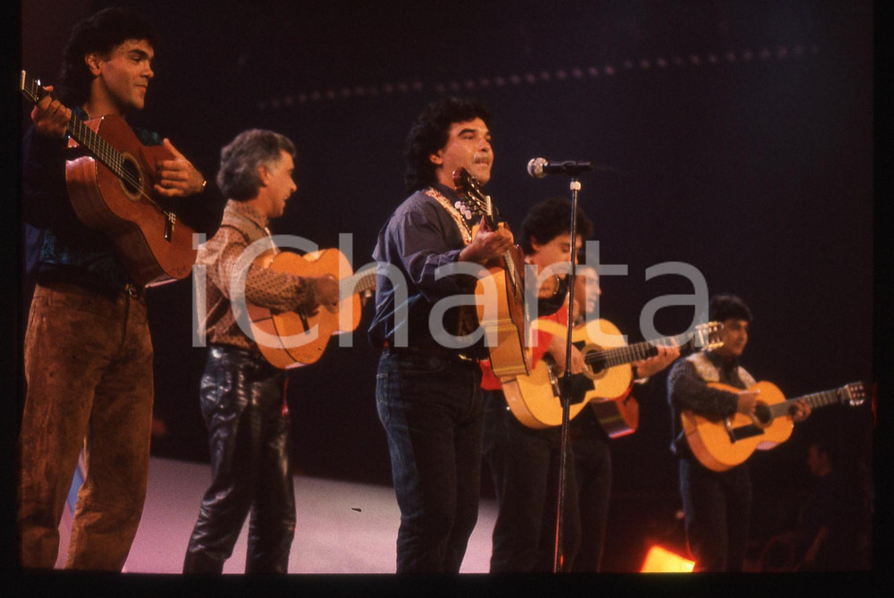 35mm vintage slide* 1988 BARI GIPSY KING al Teatro Petruzzelli - AZZURRO 88 (4) 