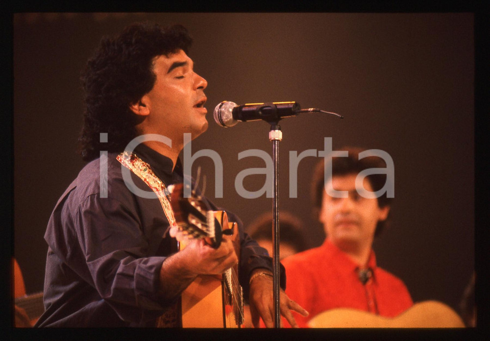 35mm vintage slide* 1988 BARI Teatro Petruzzelli Nicolas REYES dei GIPSY KING 2