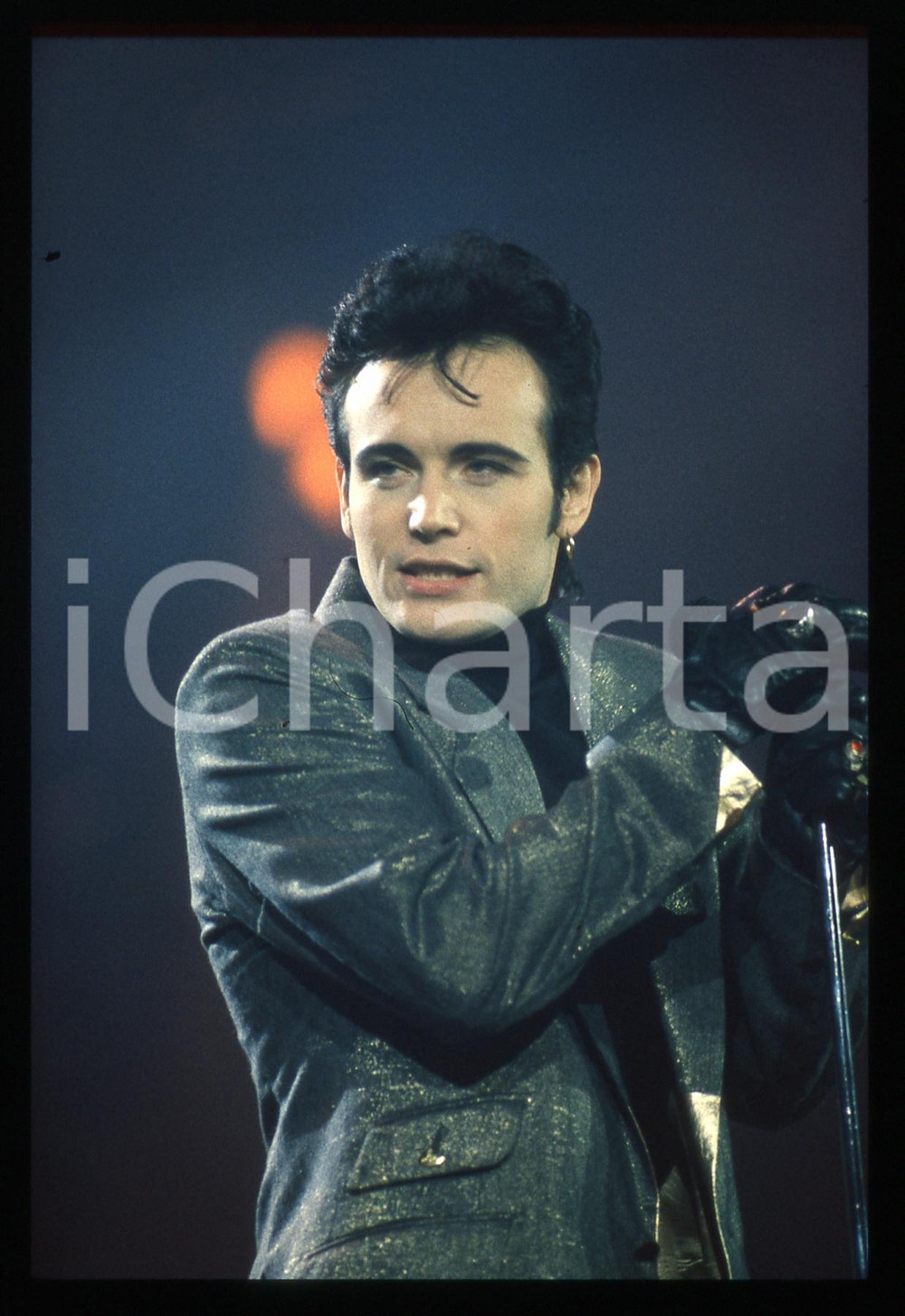 35mm vintage slide* 1990 ITALIA - MUSICA Adam ANT durante un'esibizione (28)