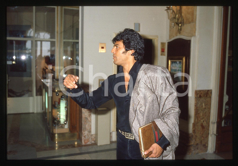 35mm vintage slide* 1990ca CANNES (?) Erik ESTRADA Ritratto dell'attore (25)